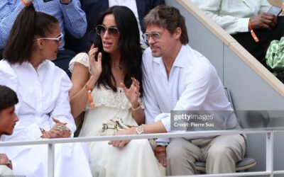 Brad Pitt al Roland Garros con uno degli orologi più desiderati del 2026